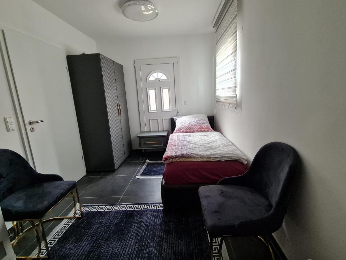 Roggendorf Zimmervermietung Köln Dış mekan fotoğraf